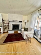 25 Boggs Hill Rd in Woodstock, NY - Building Photo - Building Photo