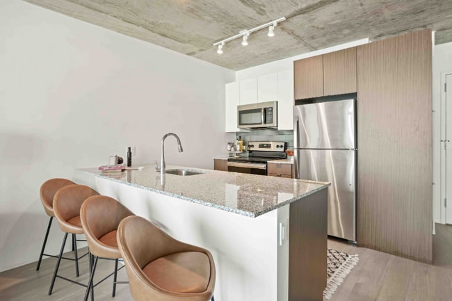 2099 S Wabash Ave in Chicago, IL - Foto de edificio - Building Photo