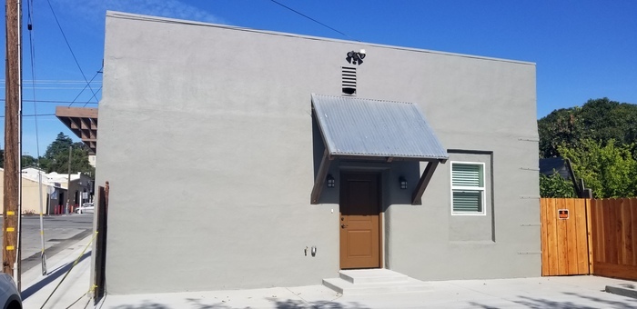 169 East St-Unit -Apt B in Hollister, CA - Foto de edificio