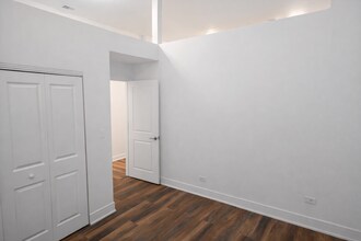 1533 N Western Ave in Chicago, IL - Building Photo - Building Photo