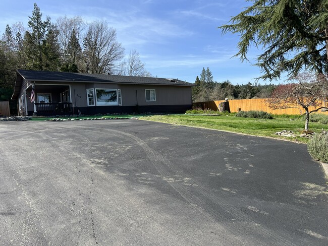 property at 1964 Cloverlawn Dr