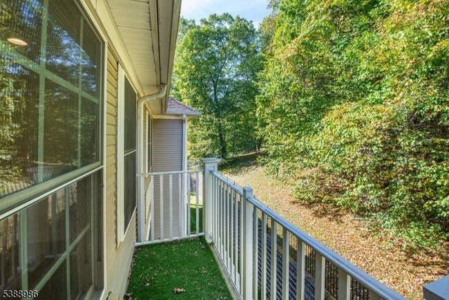 3103 Peer Pl in Denville, NJ - Building Photo - Building Photo