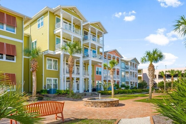 8700 Front Beach Rd in Panama City Beach, FL - Foto de edificio - Building Photo