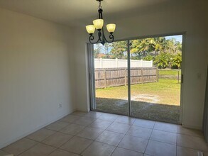 1751 SW Southworth Ter in Port St. Lucie, FL - Building Photo - Building Photo