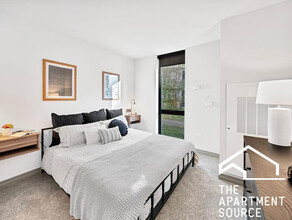 2155 N Elston Ave, Unit 3 BEDROOMS in Chicago, IL - Building Photo - Building Photo