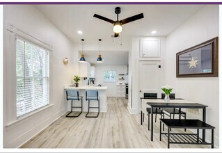 125 Leigh St in San Antonio, TX - Building Photo - Building Photo