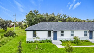 260 Rotonda Blvd W in Rotonda West, FL - Building Photo - Building Photo