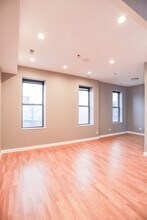 1586 N Clybourn Ave-Unit -2 in Chicago, IL - Building Photo - Building Photo