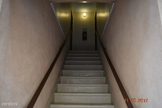 1475 S Wooster St in Los Angeles, CA - Foto de edificio - Building Photo