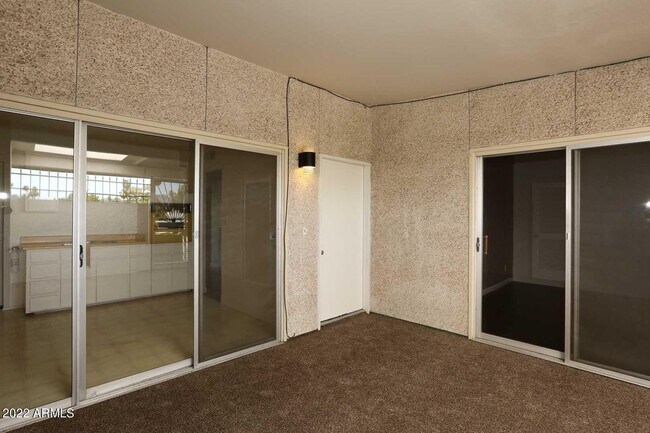 6116 N 12th Pl-Unit -6 in Phoenix, AZ - Building Photo - Building Photo