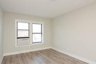 712 W Brompton Ave in Chicago, IL - Building Photo - Building Photo