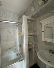256 Newbury St, Unit 5 in Boston, MA - Foto de edificio - Building Photo