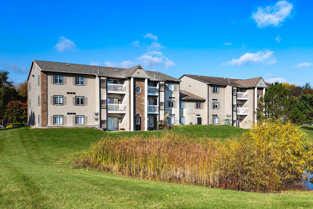 Yorkshire Place Apartments in Howell, MI - Foto de edificio