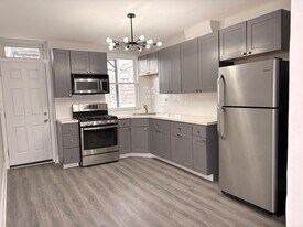 235x McCulloh St in Baltimore, MD - Building Photo