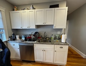 74 Frederick Ave, Unit #2 in Medford, MA - Building Photo - Building Photo