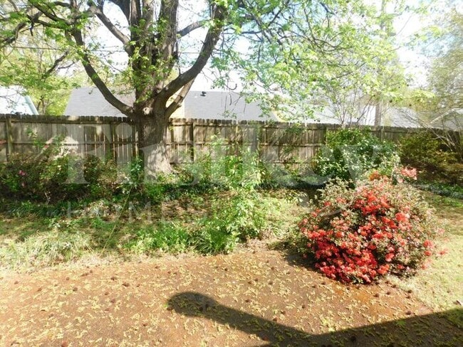 2636 Appling Crest Dr in Memphis, TN - Building Photo - Building Photo