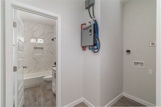 1219 S 16th St in McAllen, TX - Building Photo - Building Photo