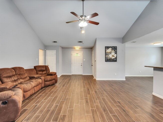 2554 Olympus Dr