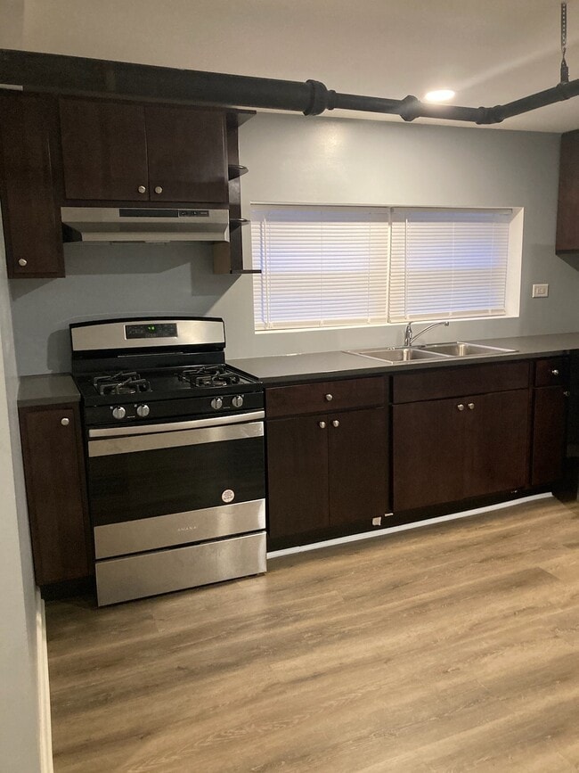 2743 W 62nd St, Unit Garden