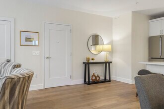 1 US-1 in Falmouth, ME - Building Photo - Building Photo