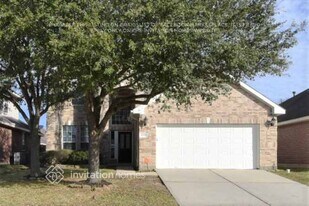 8710 Hostler Dr in Tomball, TX - Building Photo