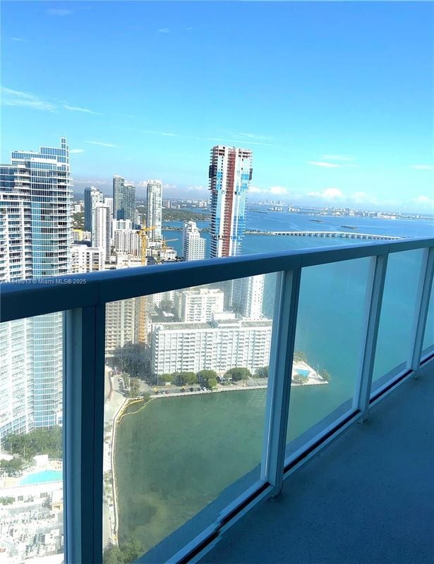 property at 1900 N Bayshore Dr