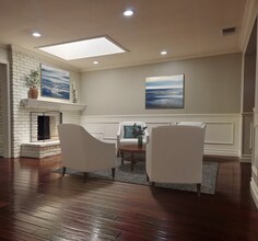 1219 Essex Ln in Newport Beach, CA - Building Photo - Building Photo