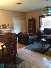 9471 Bradshaw Ln in Tamarac, FL - Building Photo - Building Photo
