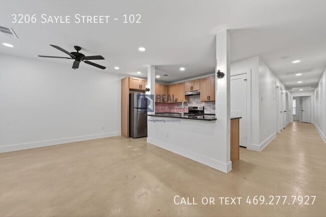 3206 Sayle St in Greenville, TX - Building Photo - Building Photo