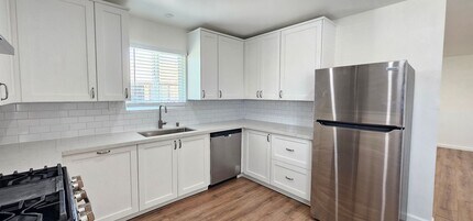 809 Capehart Ct in Ridgecrest, CA - Building Photo - Building Photo