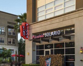 3333 Weslayan St in Houston, TX - Foto de edificio - Building Photo