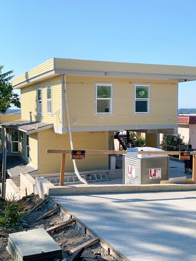 828 N Garden St-Unit -#201 in Bellingham, WA - Building Photo - Building Photo