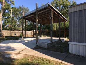 505 Youpon Dr in Seabrook, TX - Building Photo - Building Photo