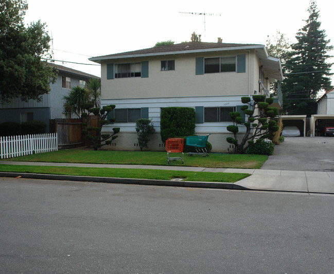 1004 Helen Ave in Sunnyvale, CA - Building Photo - Building Photo