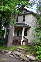 2115 Hollister Ave in Scranton, PA - Building Photo