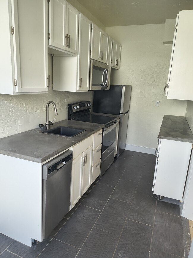 property at 1916 7th Ave W