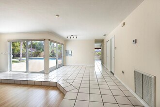 13530 SW 109th Terrace in Miami, FL - Building Photo - Building Photo