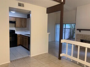3034 Windchase Blvd in Houston, TX - Building Photo - Building Photo