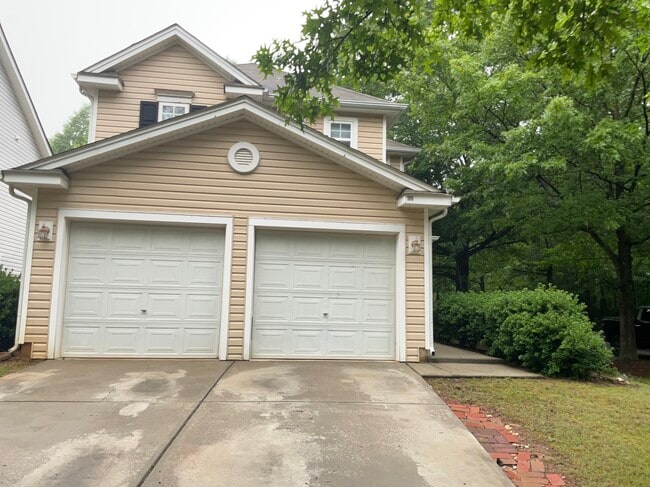 property at 100 Trayesan Dr