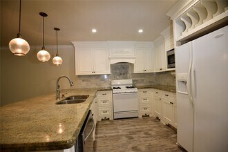 9997 Hyacinth Way in Conroe, TX - Building Photo - Building Photo