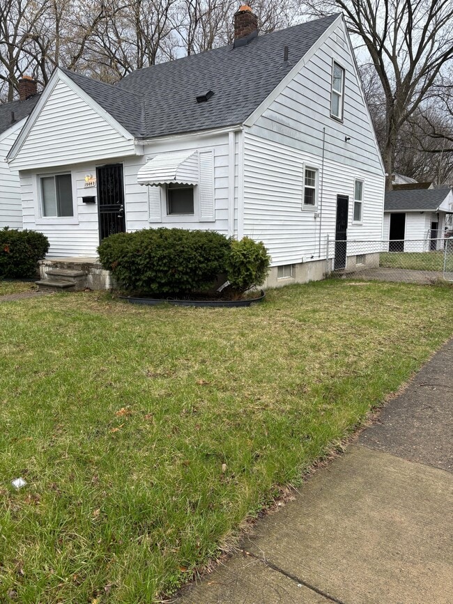 property at 19449 W Chicago