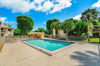 2755 W Atlantic Ave, Unit First encounter in Delray Beach, FL - Foto de edificio - Building Photo