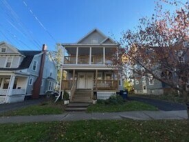 122 Redfield Pl in Syracuse, NY - Building Photo