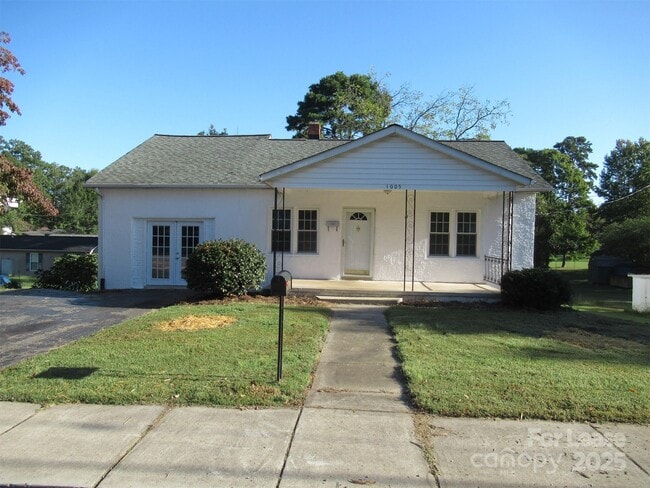 1005 E Main St in Maiden, NC - Building Photo - Building Photo