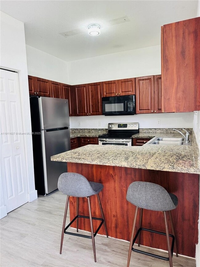 property at 364 NE 25th Pl