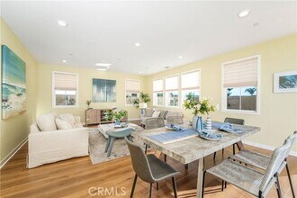 25948 Meadow Dr in San Juan Capistrano, CA - Foto de edificio - Building Photo