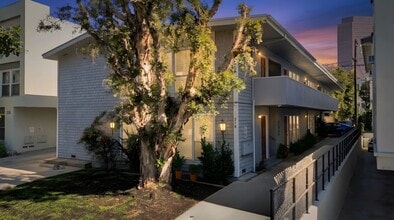 218 Gale Luxury Investments LLC in Beverly Hills, CA - Building Photo - Building Photo