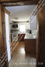 1210 Bryant St in Alexandria, MN - Building Photo - Building Photo