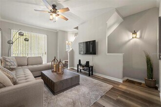 126 Beach Haven Ln in Tampa, FL - Building Photo - Building Photo