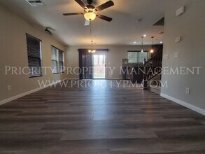 1166 Paradise Safari Dr in Henderson, NV - Building Photo - Building Photo